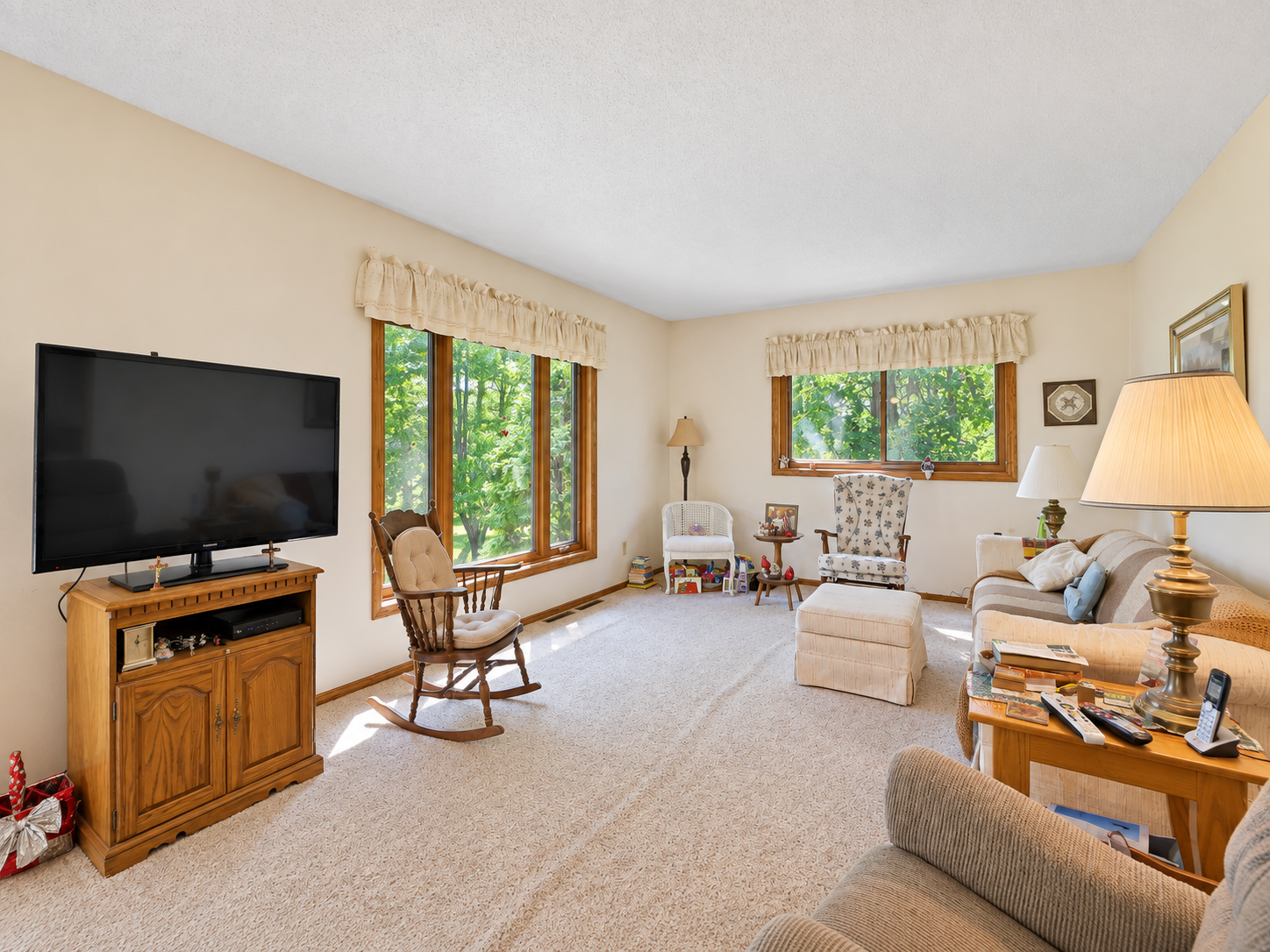 5583 Legend Lane Property Photo 10