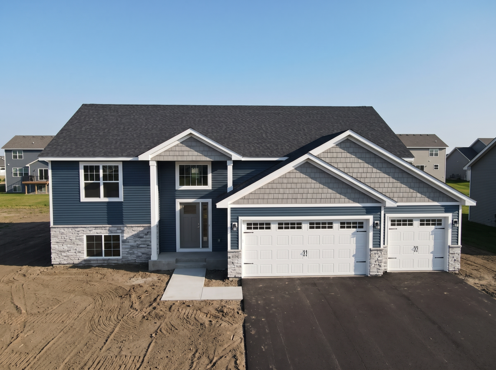 1902 Maple Leaf Lane Property Photo 1