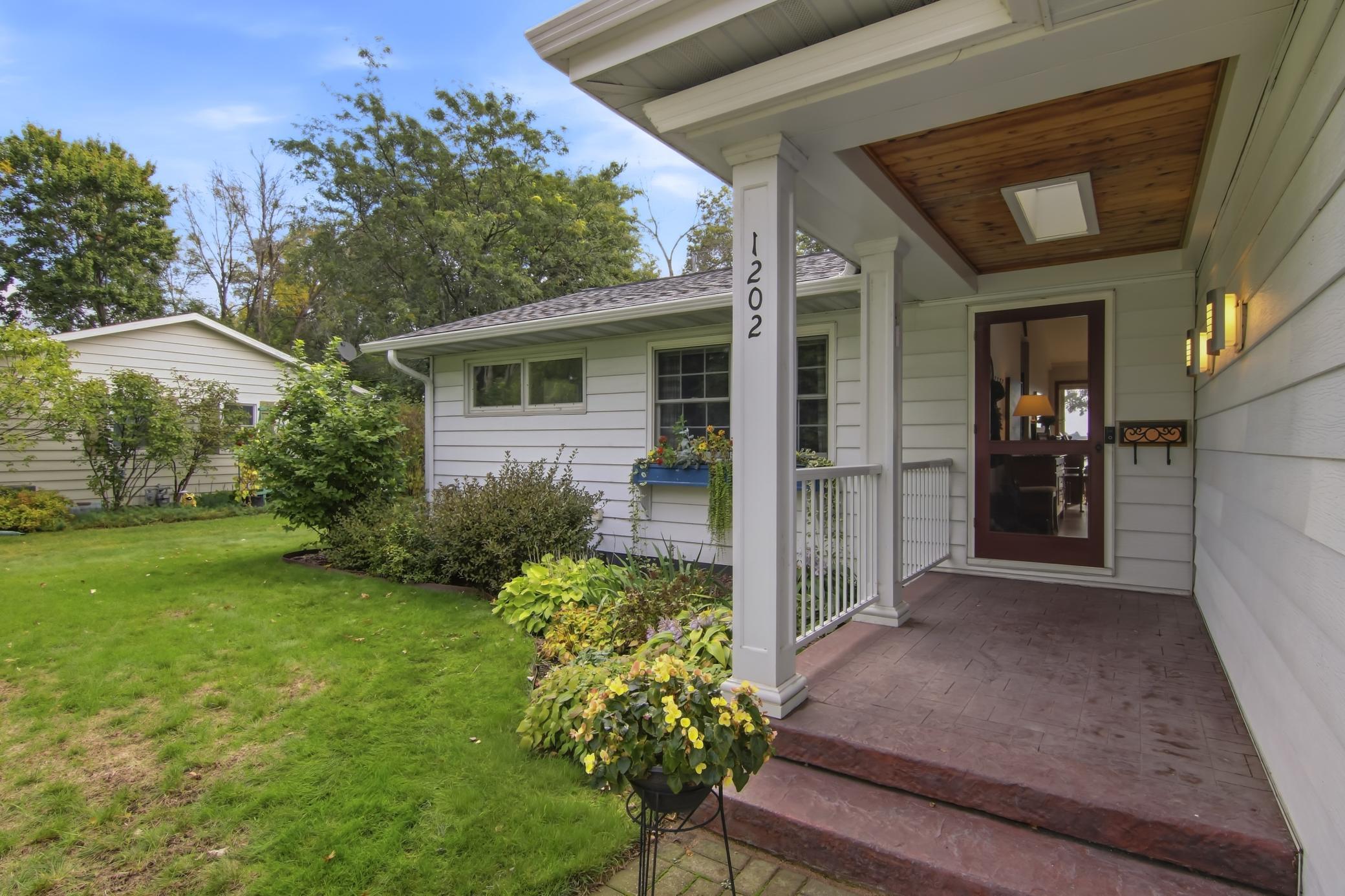 1202 North Shore Drive Ne Property Photo 35