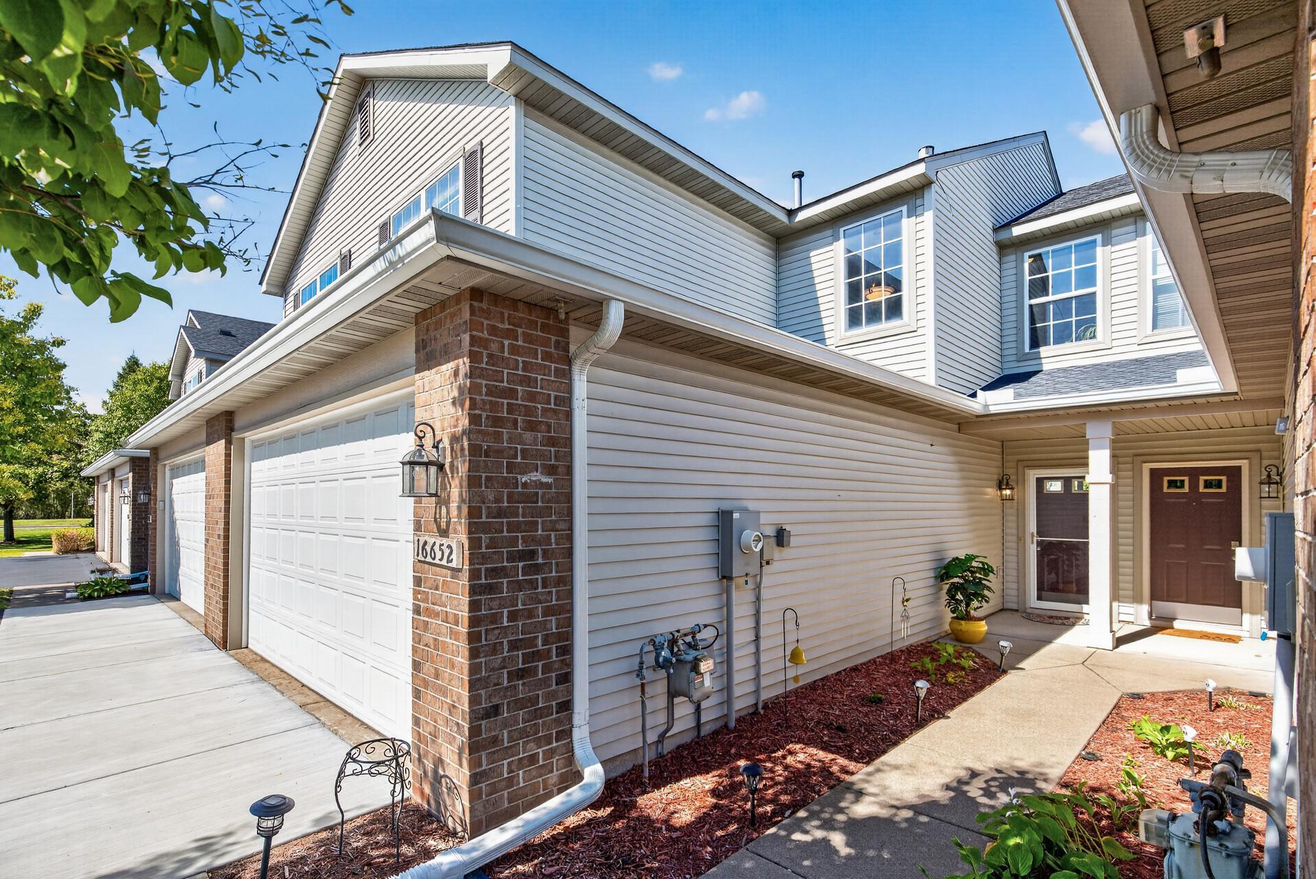 16652 89th Place N Property Photo 4