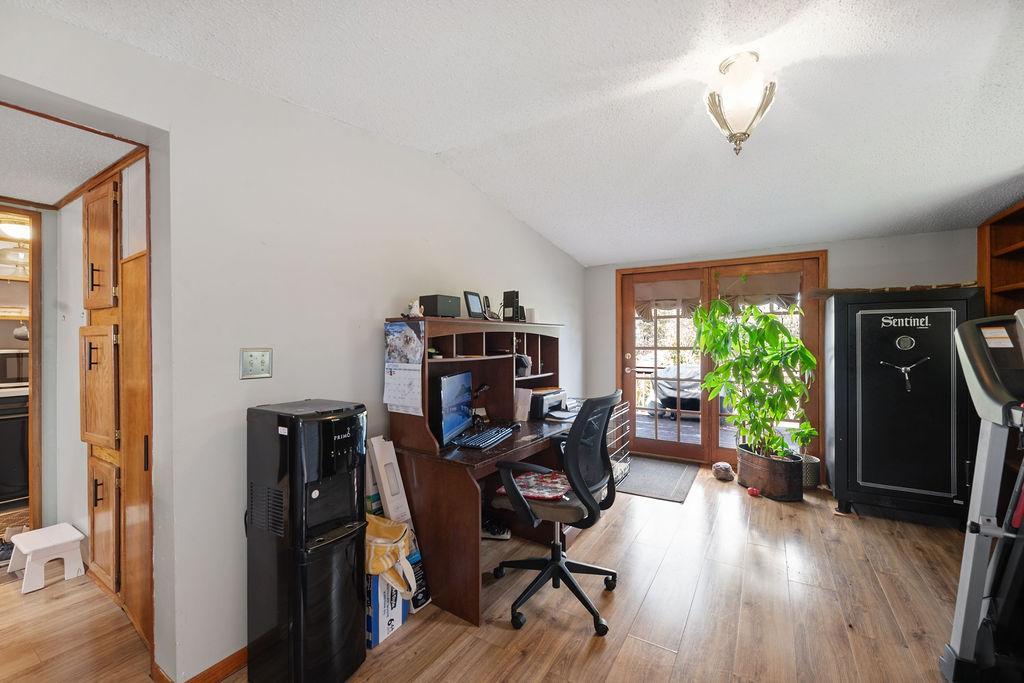 175 W Stark Road Property Photo 11