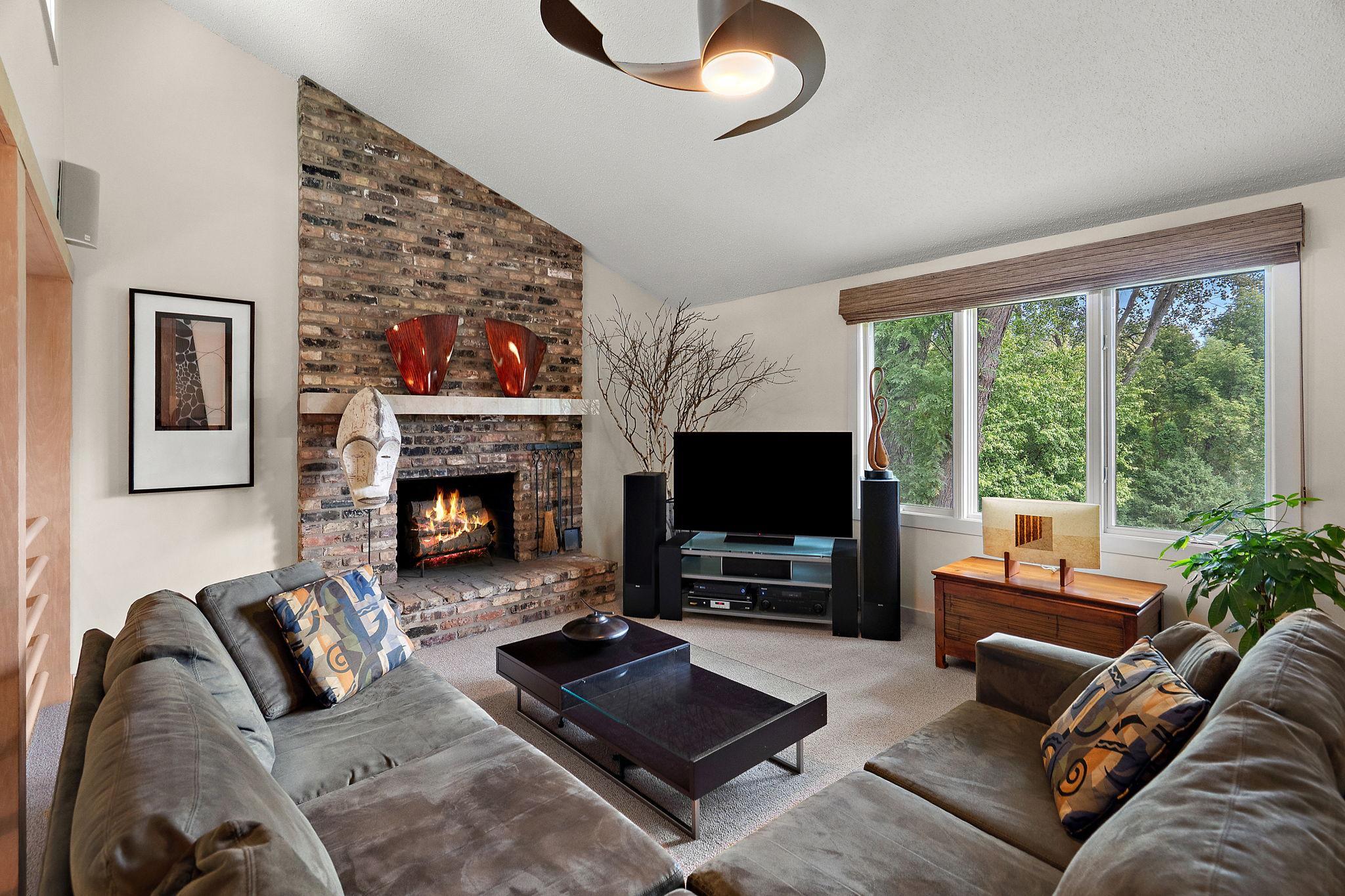 7303 Green Ridge Drive Property Photo 17