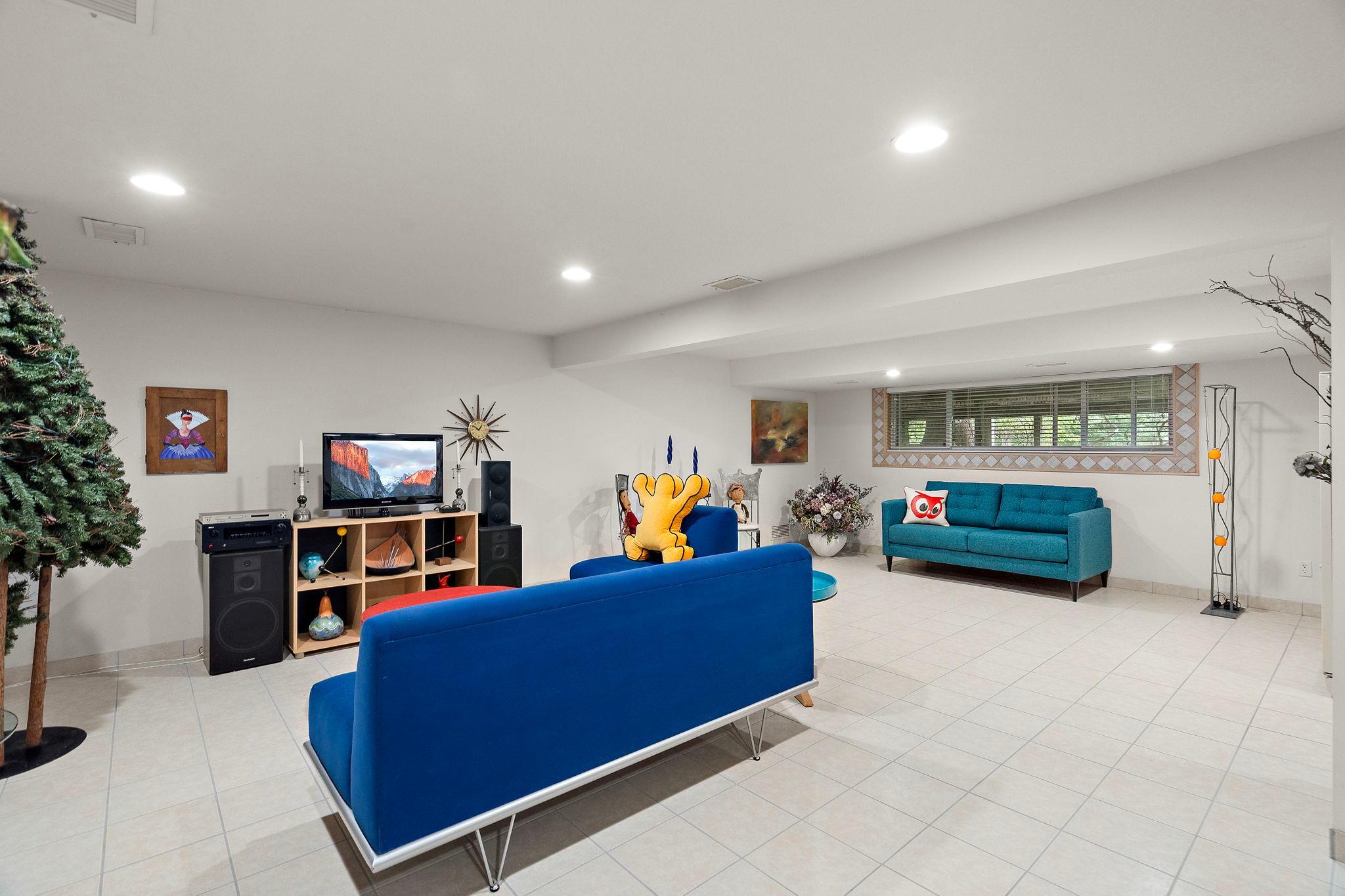 7303 Green Ridge Drive Property Photo 37