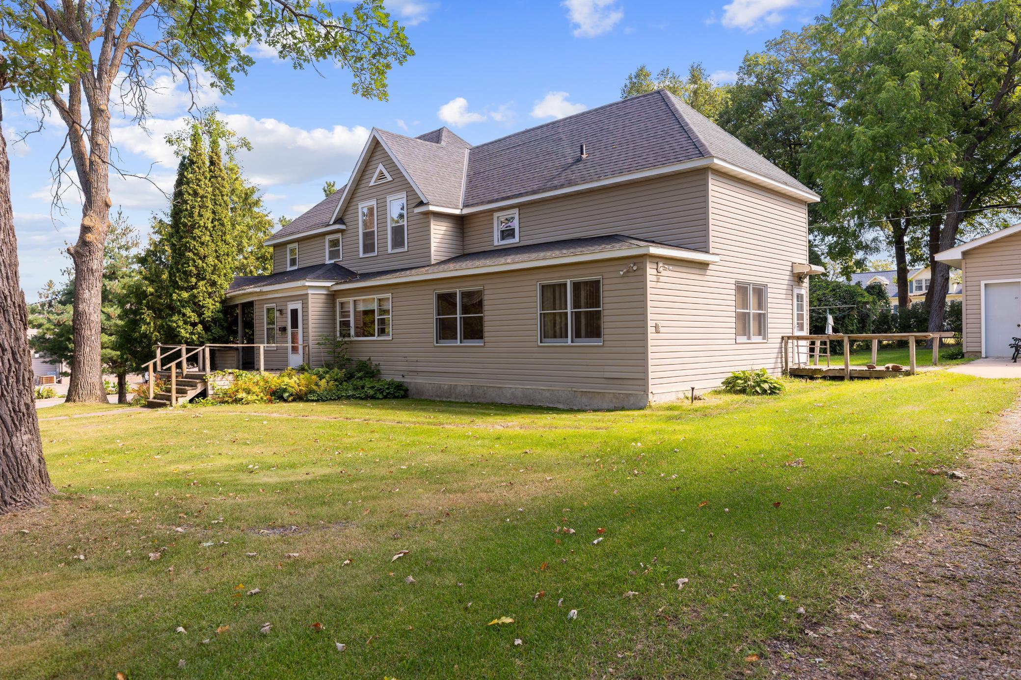 105 3rd Street Se Property Photo 4