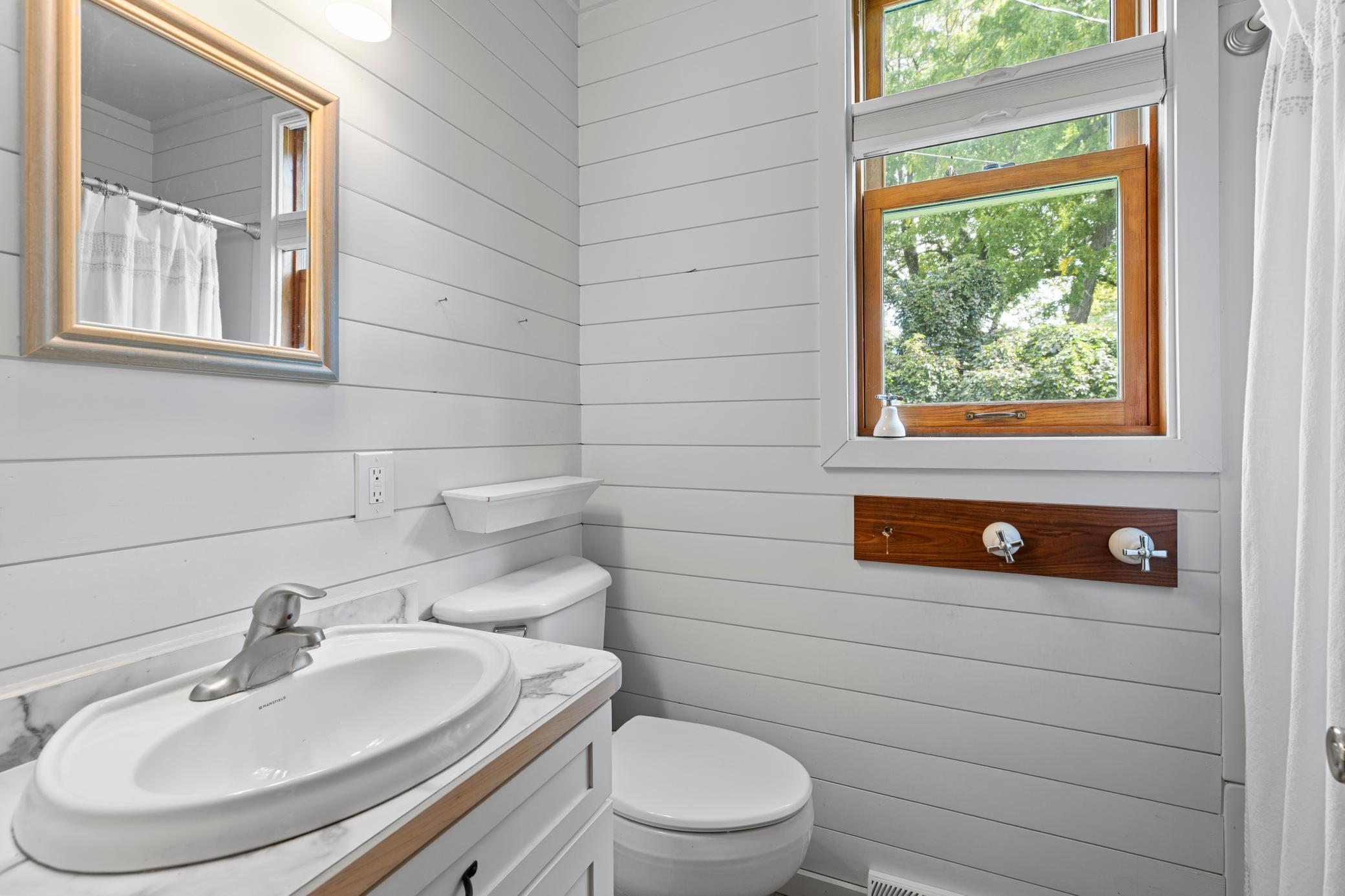 105 3rd Street Se Property Photo 16