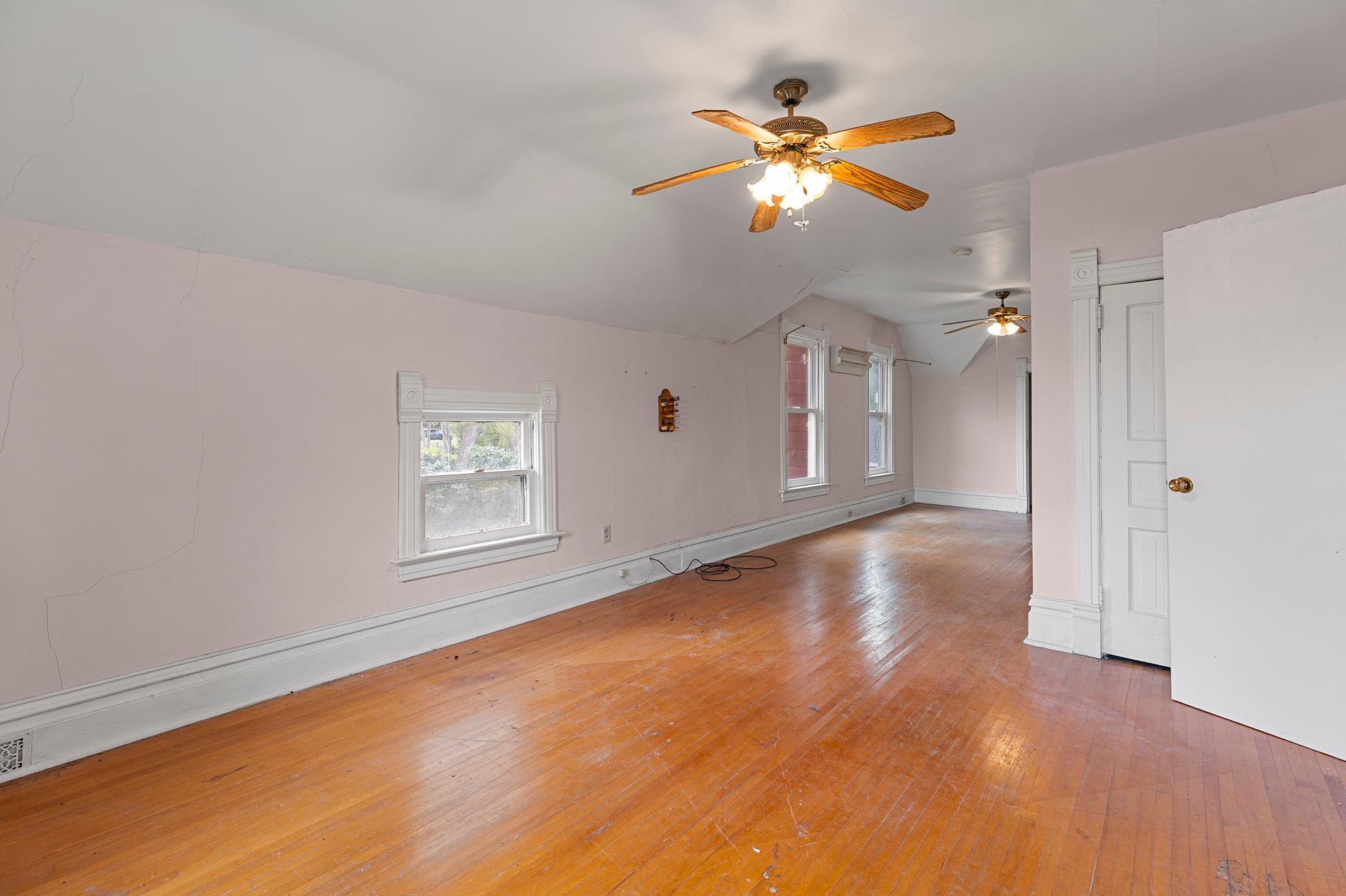 105 3rd Street Se Property Photo 25
