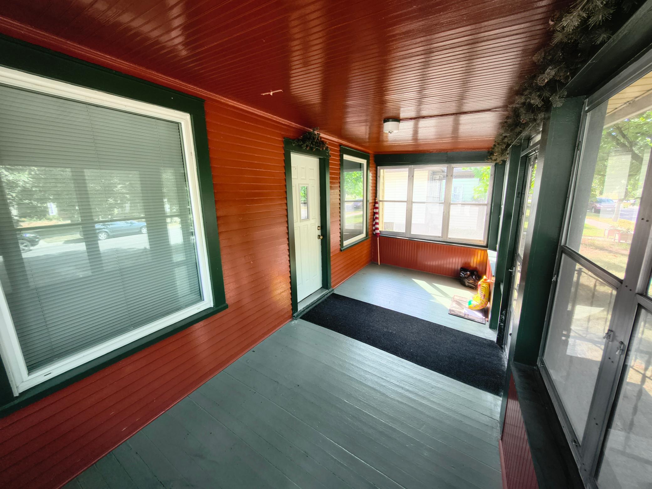 830 Mckinley Place S Property Photo 3