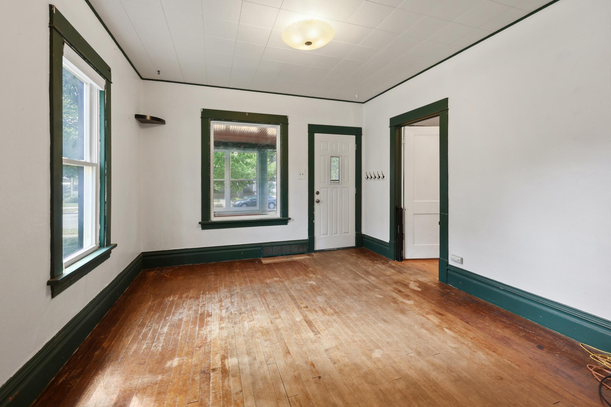 830 Mckinley Place S Property Photo 28