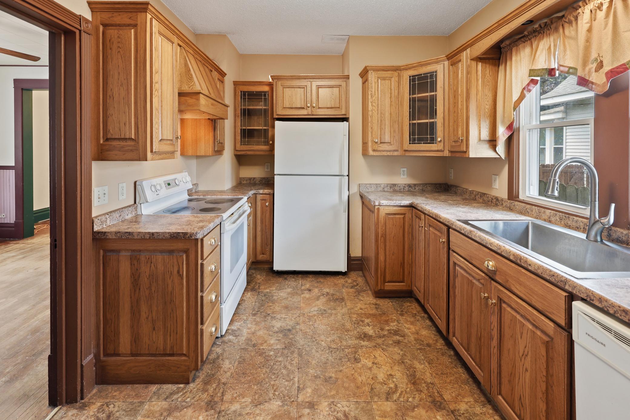 830 Mckinley Place S Property Photo 31