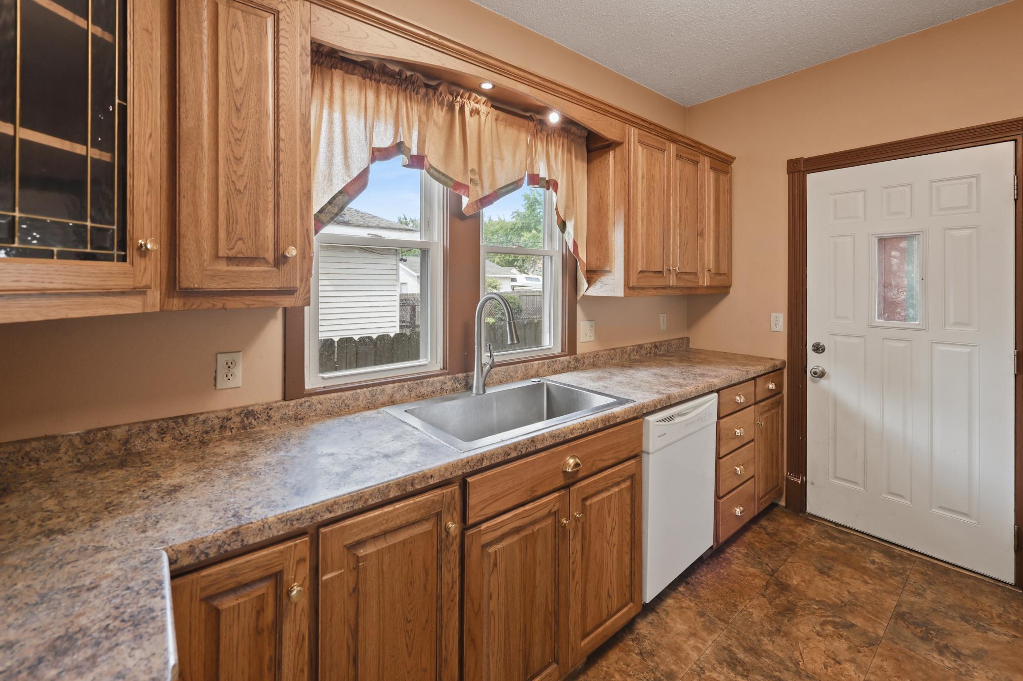 830 Mckinley Place S Property Photo 32