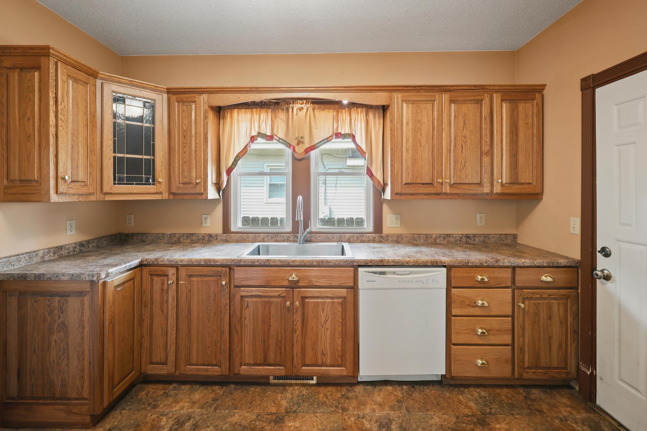 830 Mckinley Place S Property Photo 34