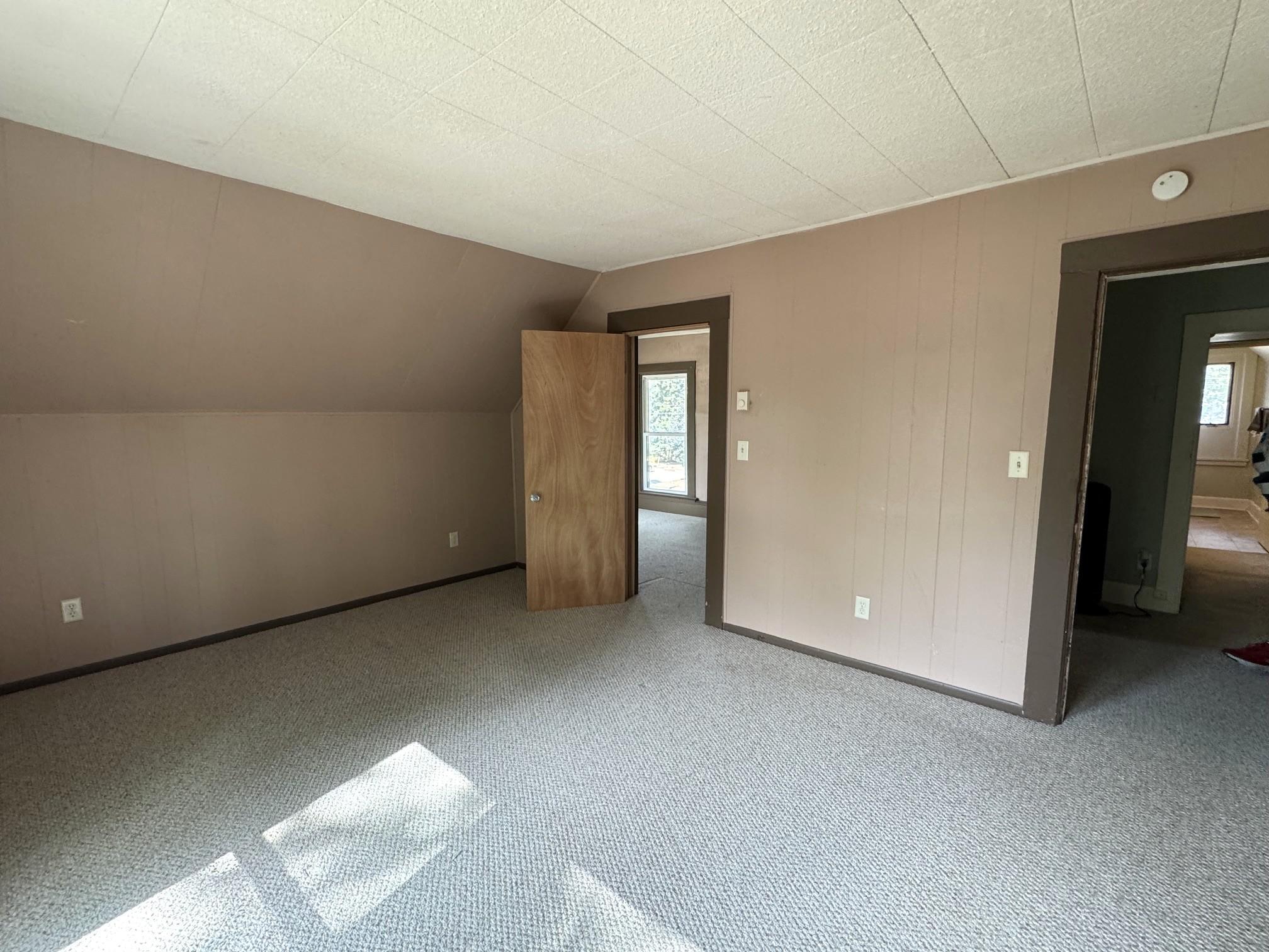 1021 4th Avenue S Property Photo 33