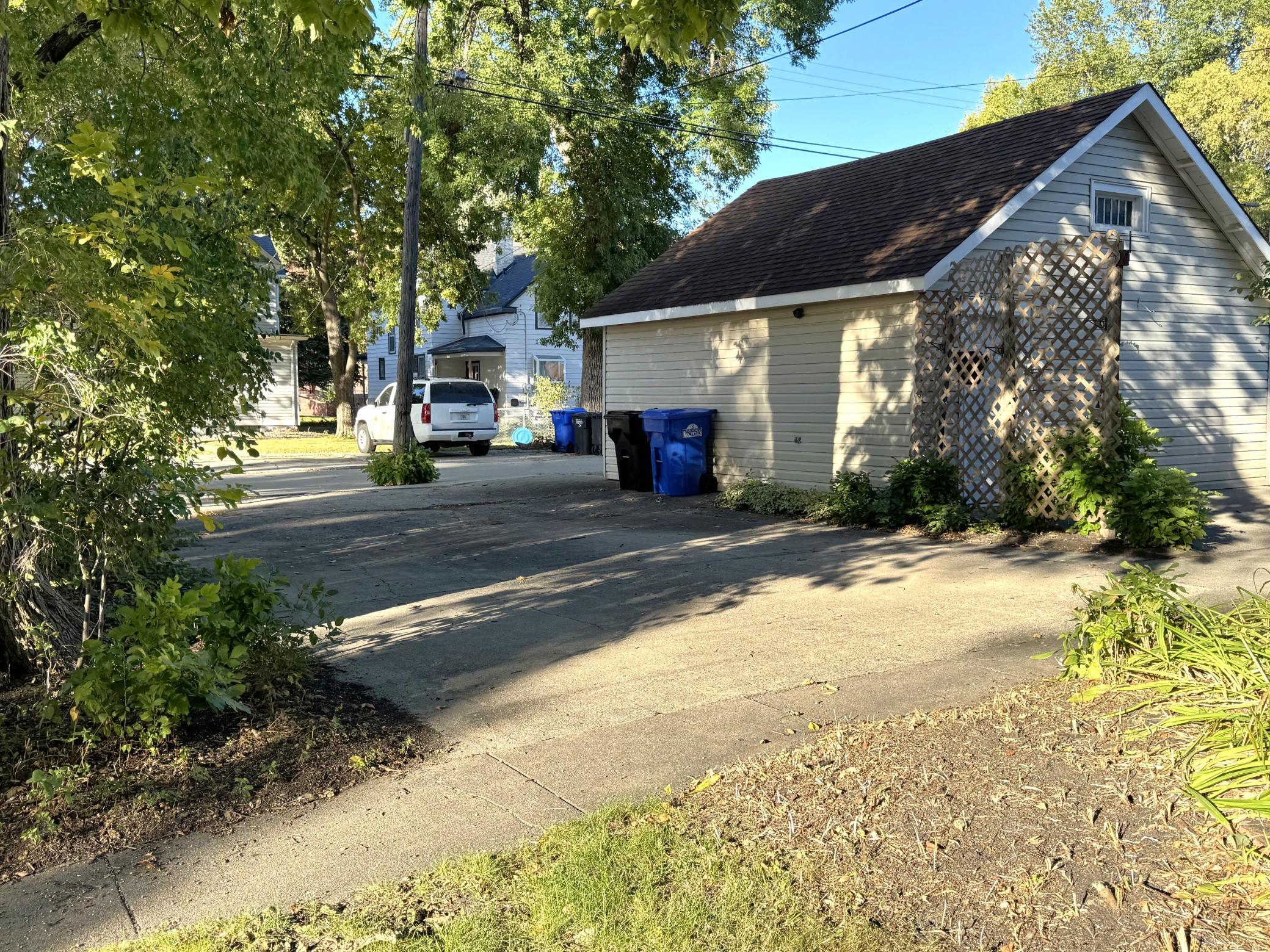 1021 4th Avenue S Property Photo 48