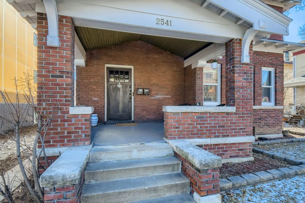 2541 3rd Avenue S Property Photo 2