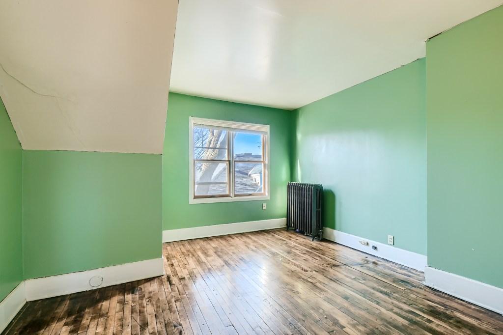 2541 3rd Avenue S Property Photo 13