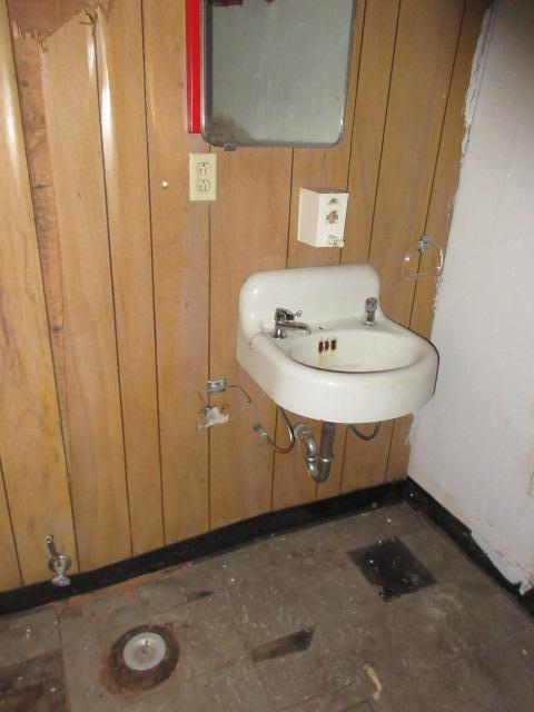 1029 Elm Avenue Property Photo 9