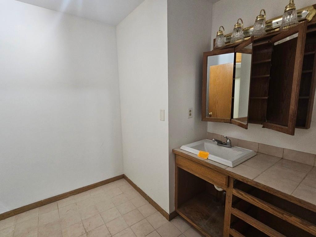 203 Euclid Avenue Property Photo 14