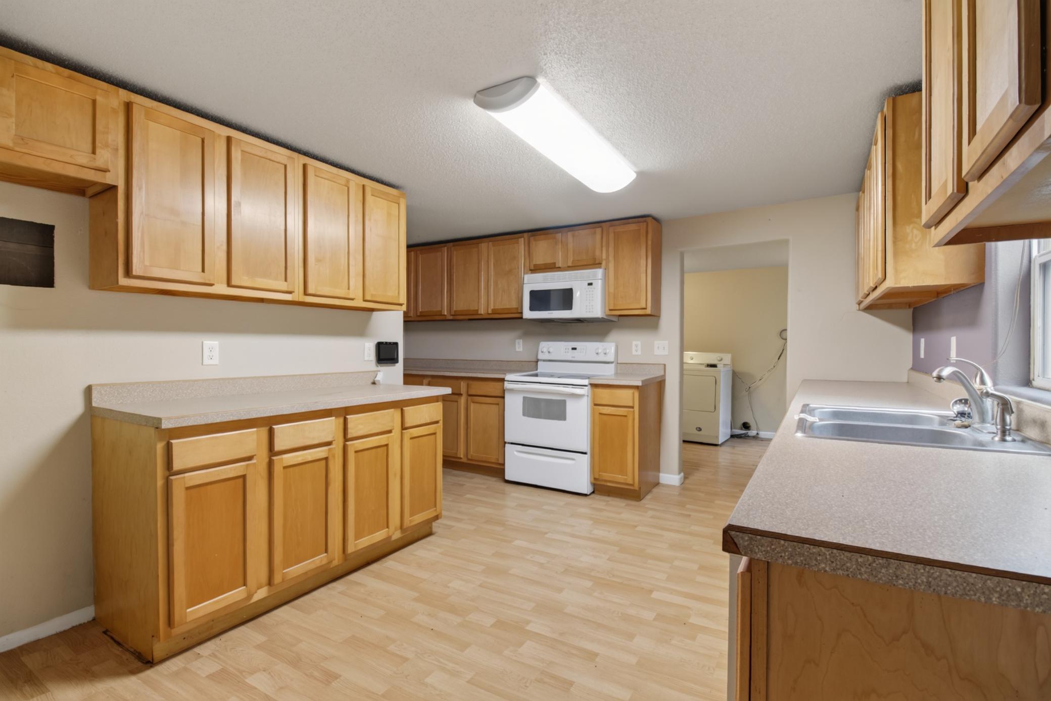 104 2nd Street Ne Property Photo 4