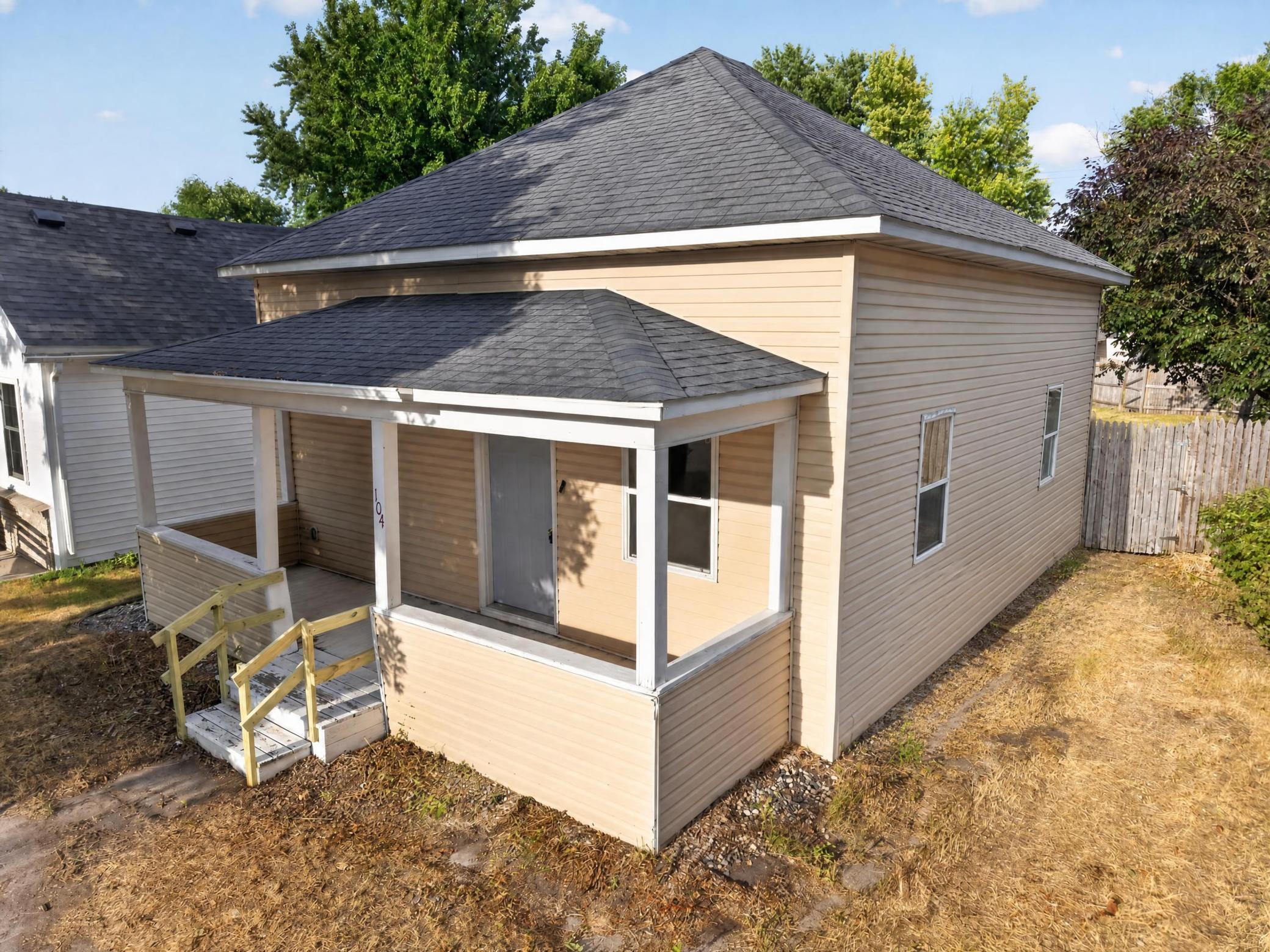 104 2nd Street Ne Property Photo 28