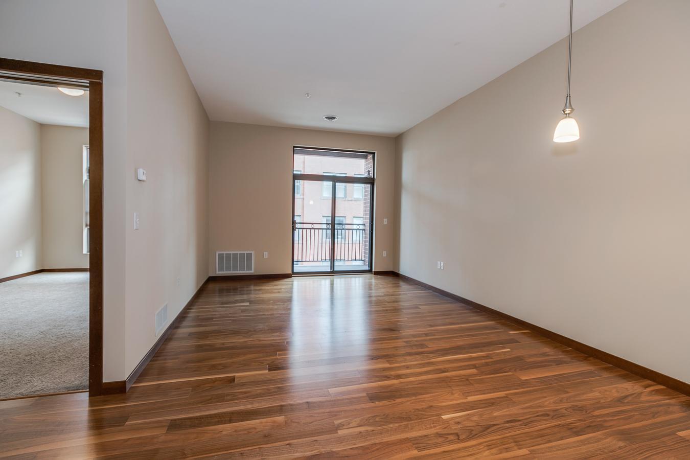270 4th Street E 504 Property Photo 6