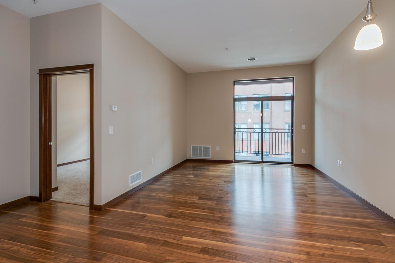 270 4th Street E 504 Property Photo 7