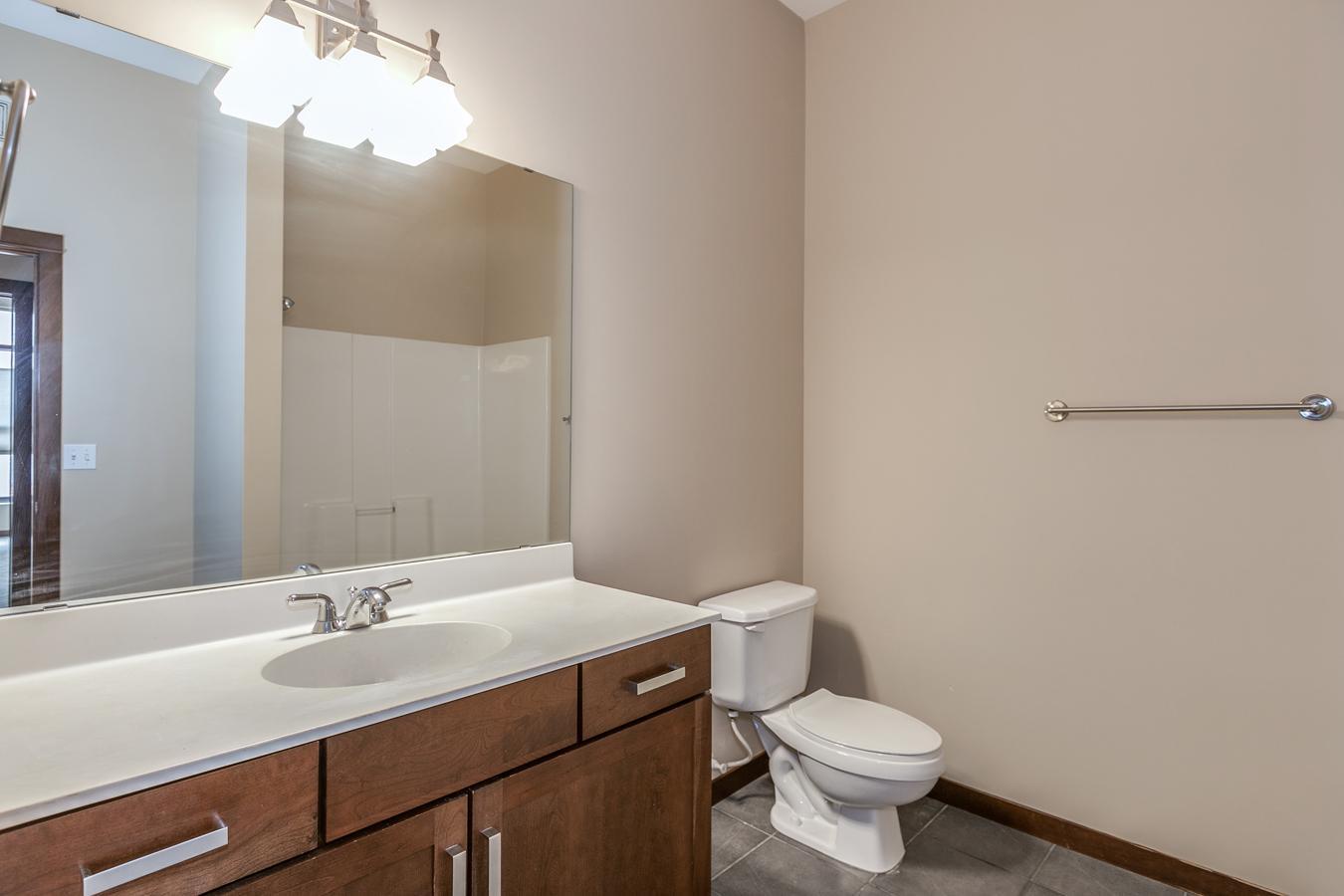 270 4th Street E 504 Property Photo 12