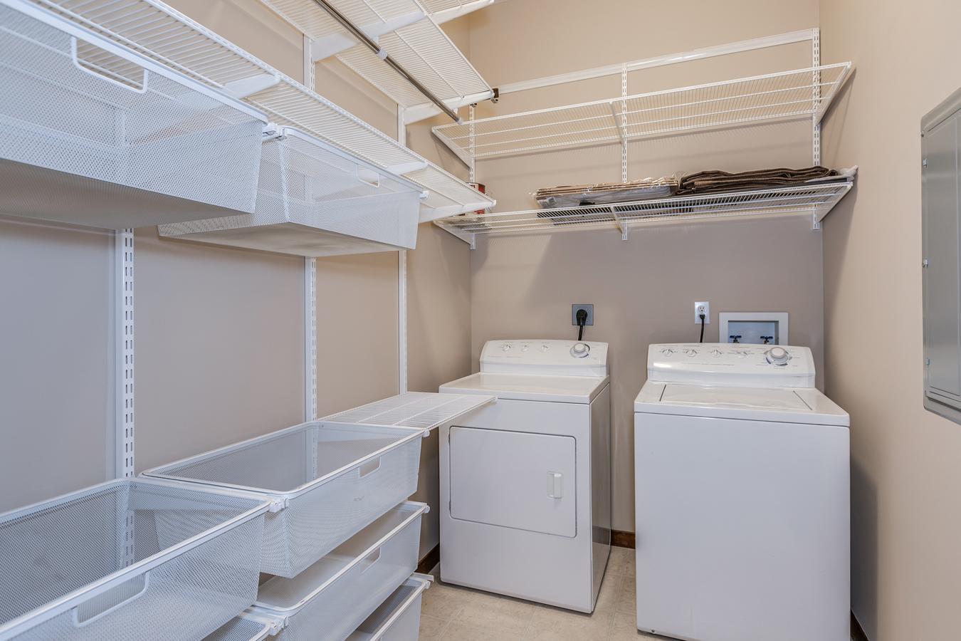 270 4th Street E 504 Property Photo 14
