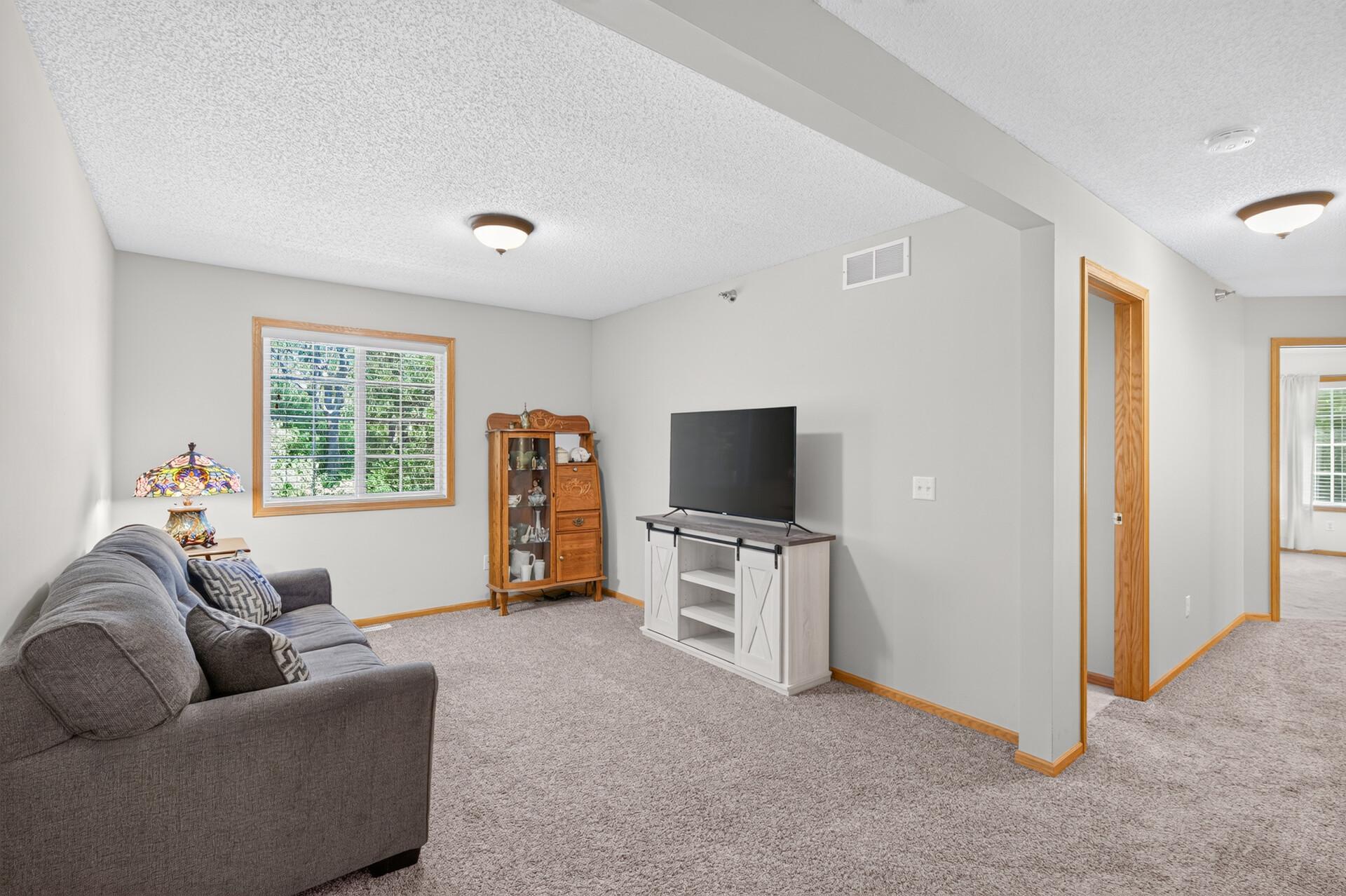 703 Maple Hills Drive D Property Photo 23