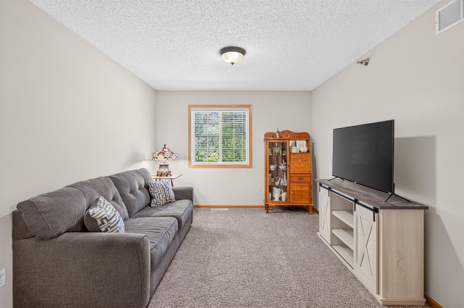 703 Maple Hills Drive D Property Photo 24