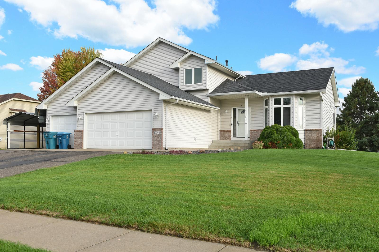 22740 Fawn Trail Property Photo 2