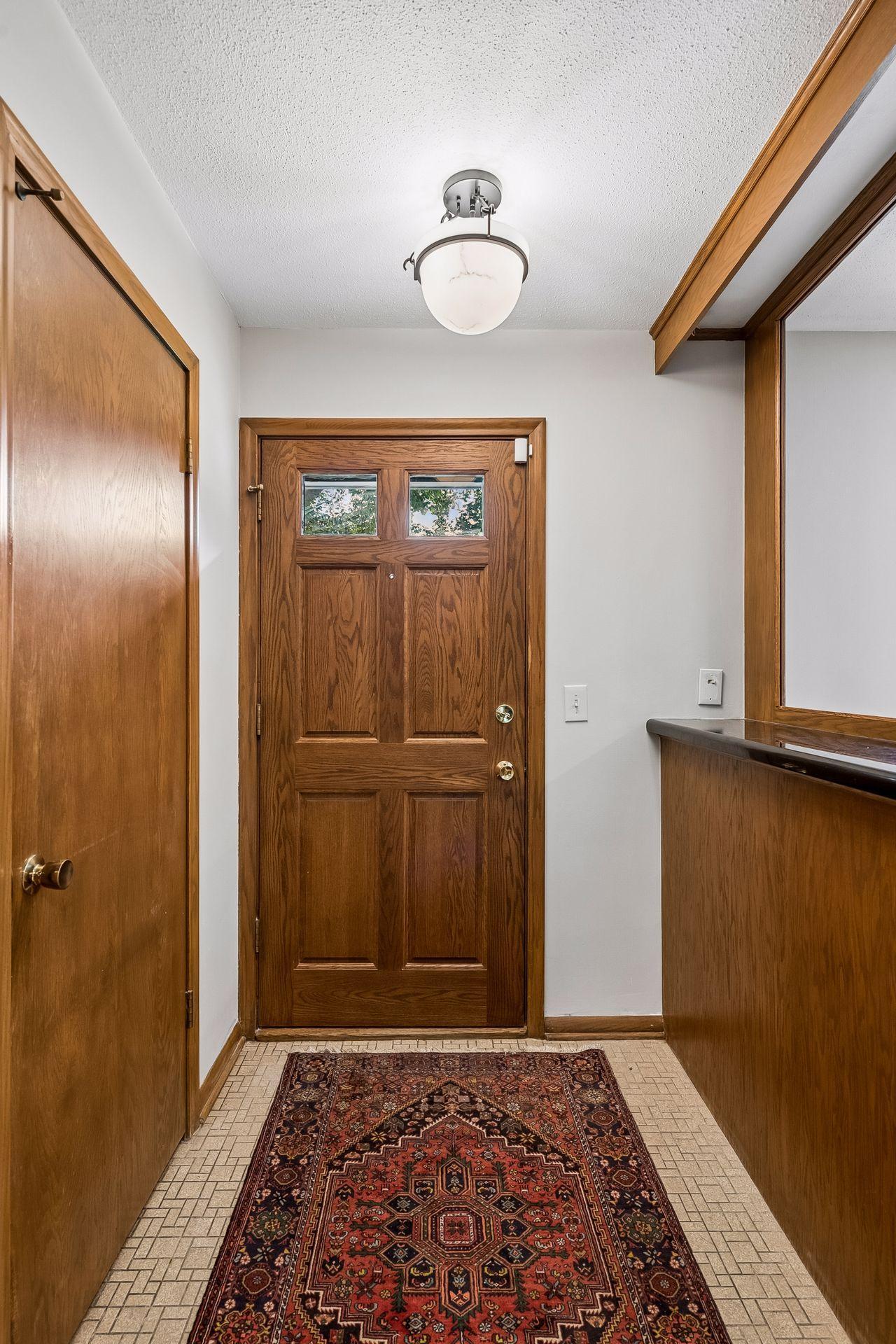 5932 Walnut Drive Property Photo 4