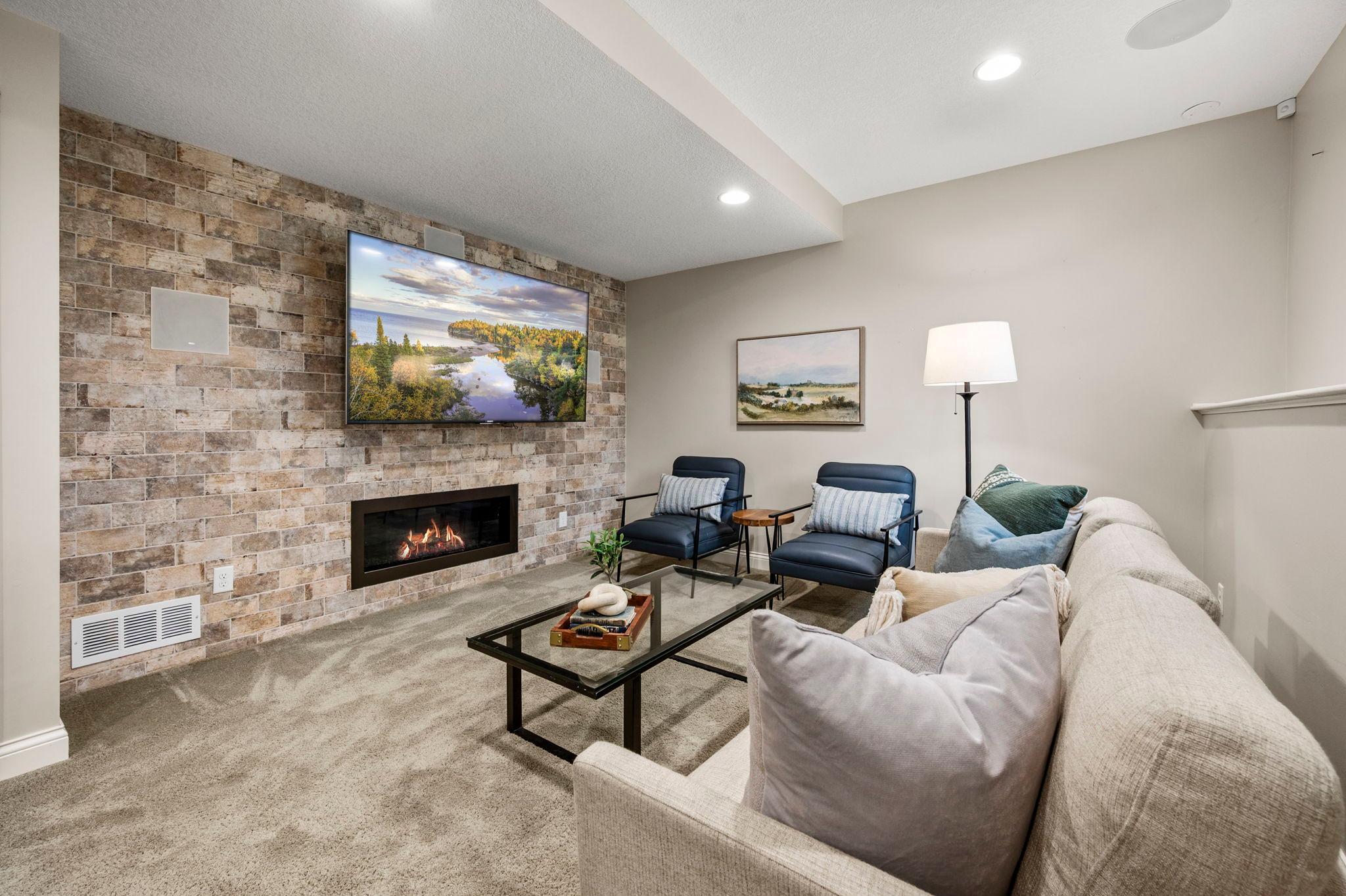 10065 170th Street W Property Photo 36