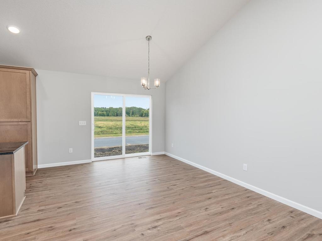 710 Erin Circle Property Photo 8