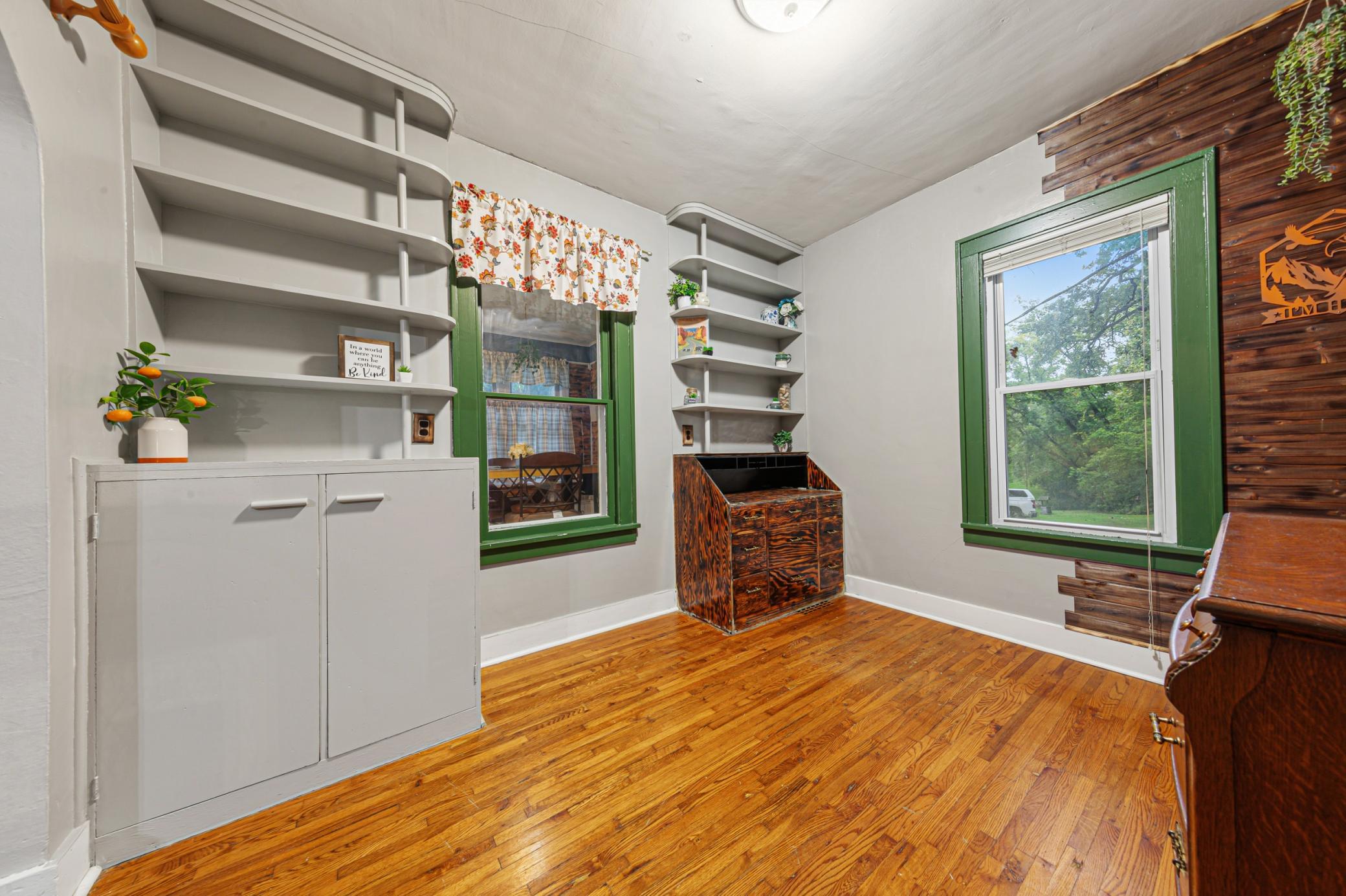 1030 Willow Street Property Photo 12