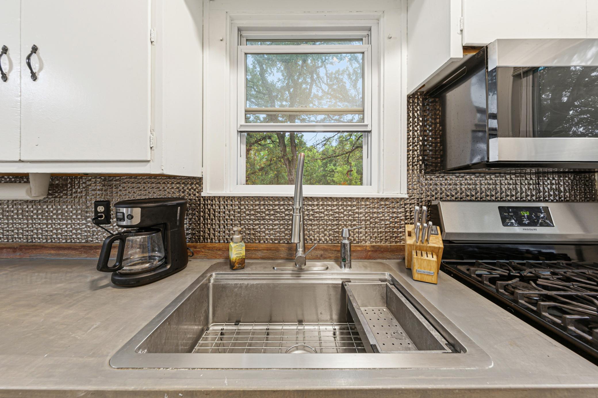 1030 Willow Street Property Photo 17