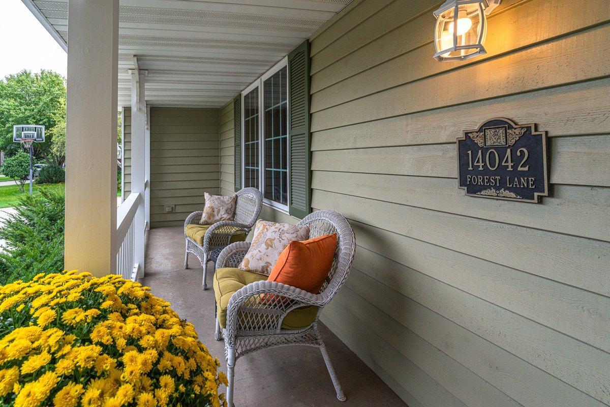 14042 Forest Lane Property Photo 6