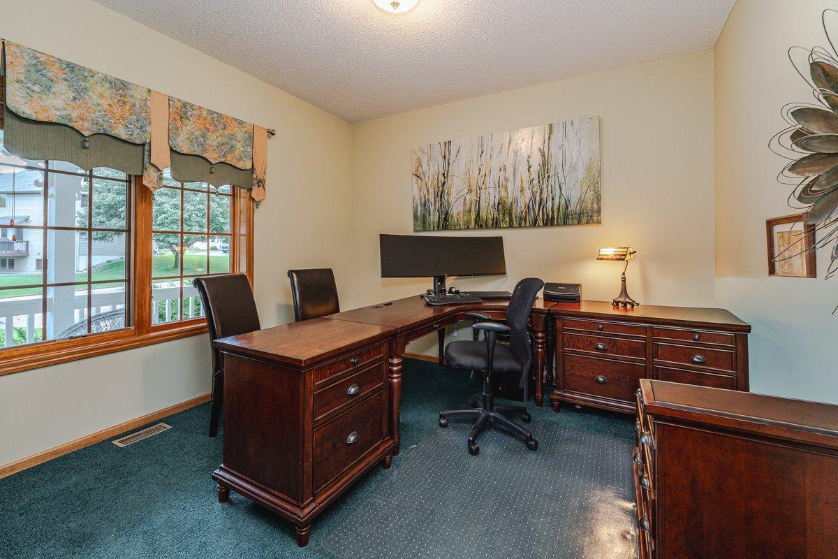 14042 Forest Lane Property Photo 10