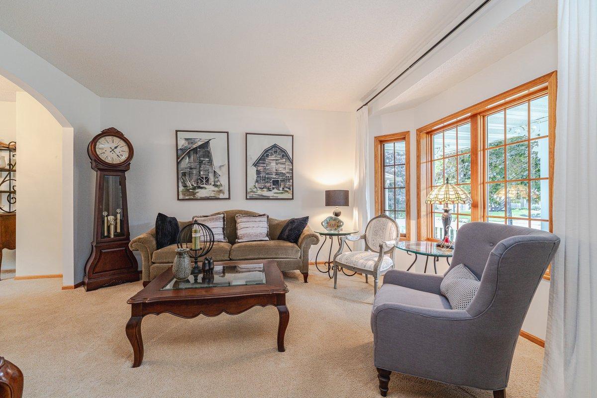 14042 Forest Lane Property Photo 11