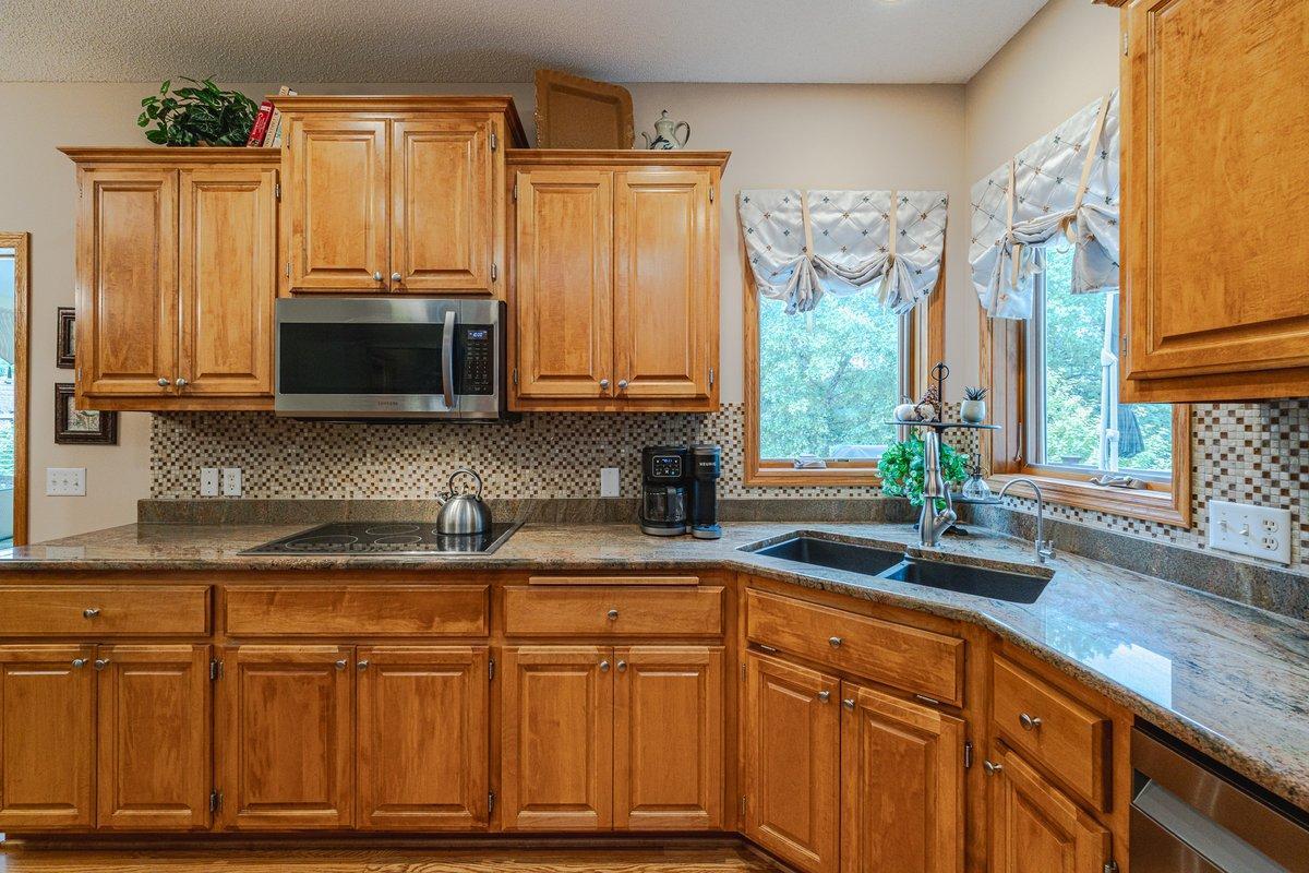 14042 Forest Lane Property Photo 19