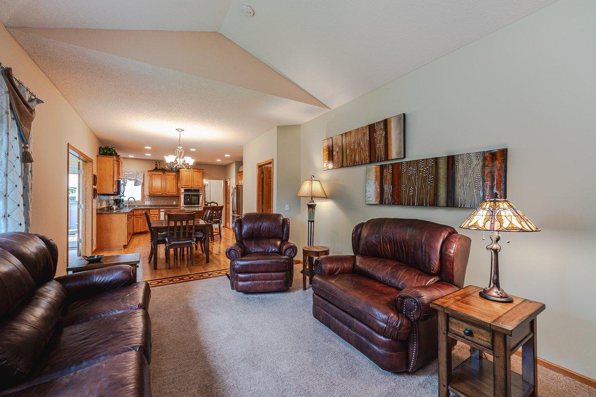 14042 Forest Lane Property Photo 27
