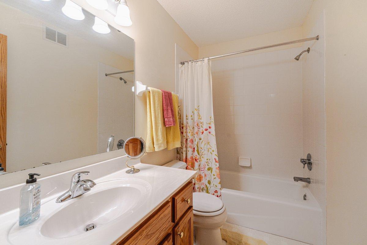 14042 Forest Lane Property Photo 39