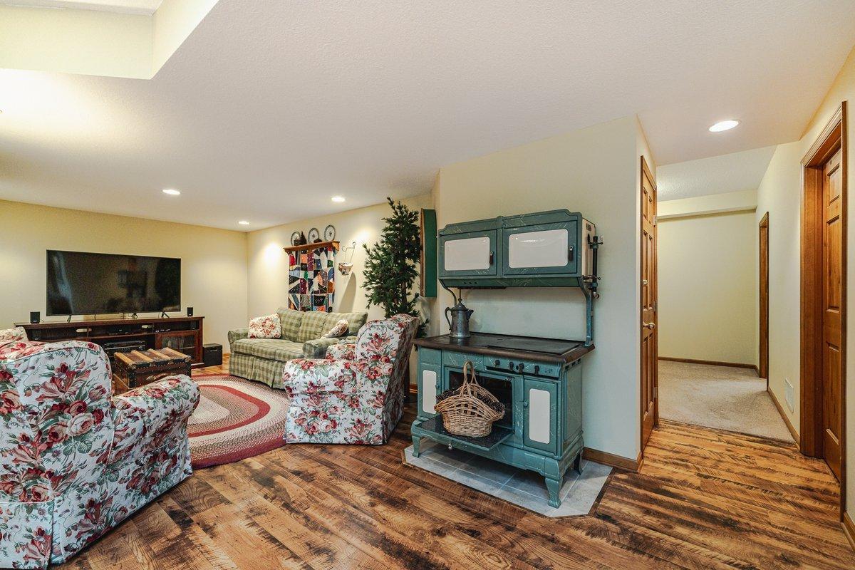 14042 Forest Lane Property Photo 57