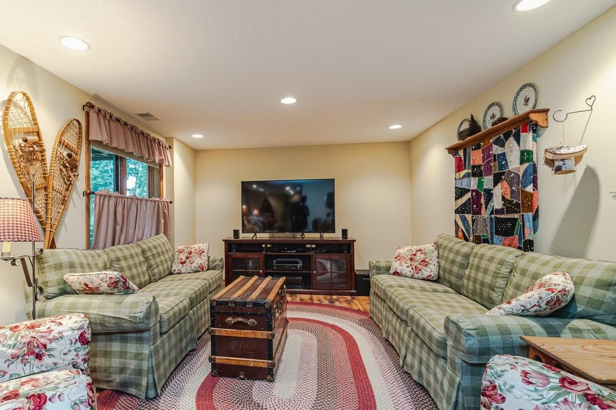 14042 Forest Lane Property Photo 58