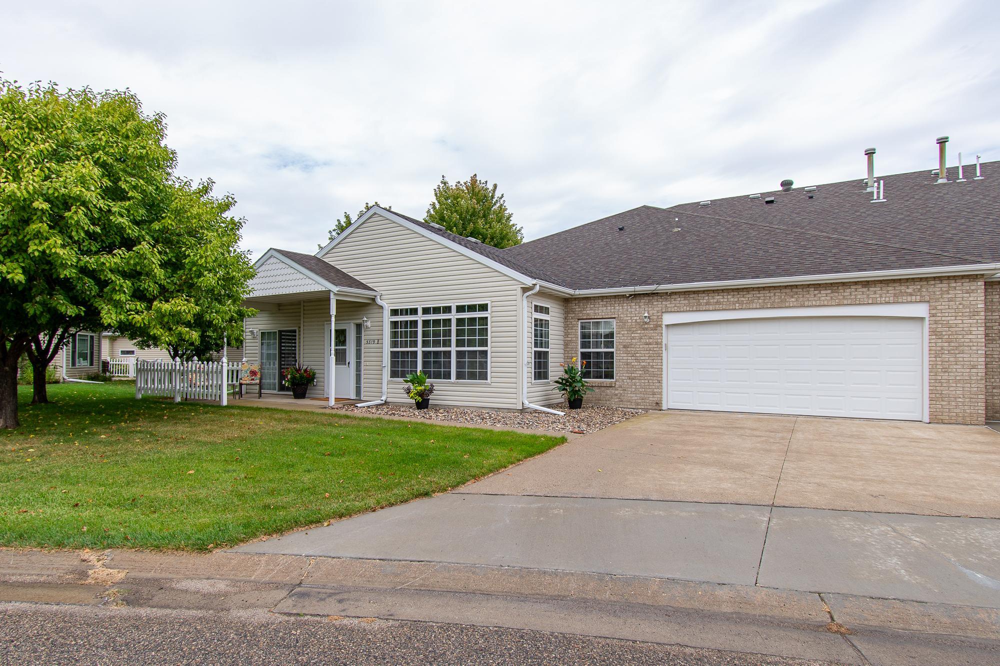5319 University Drive S B Property Photo 1