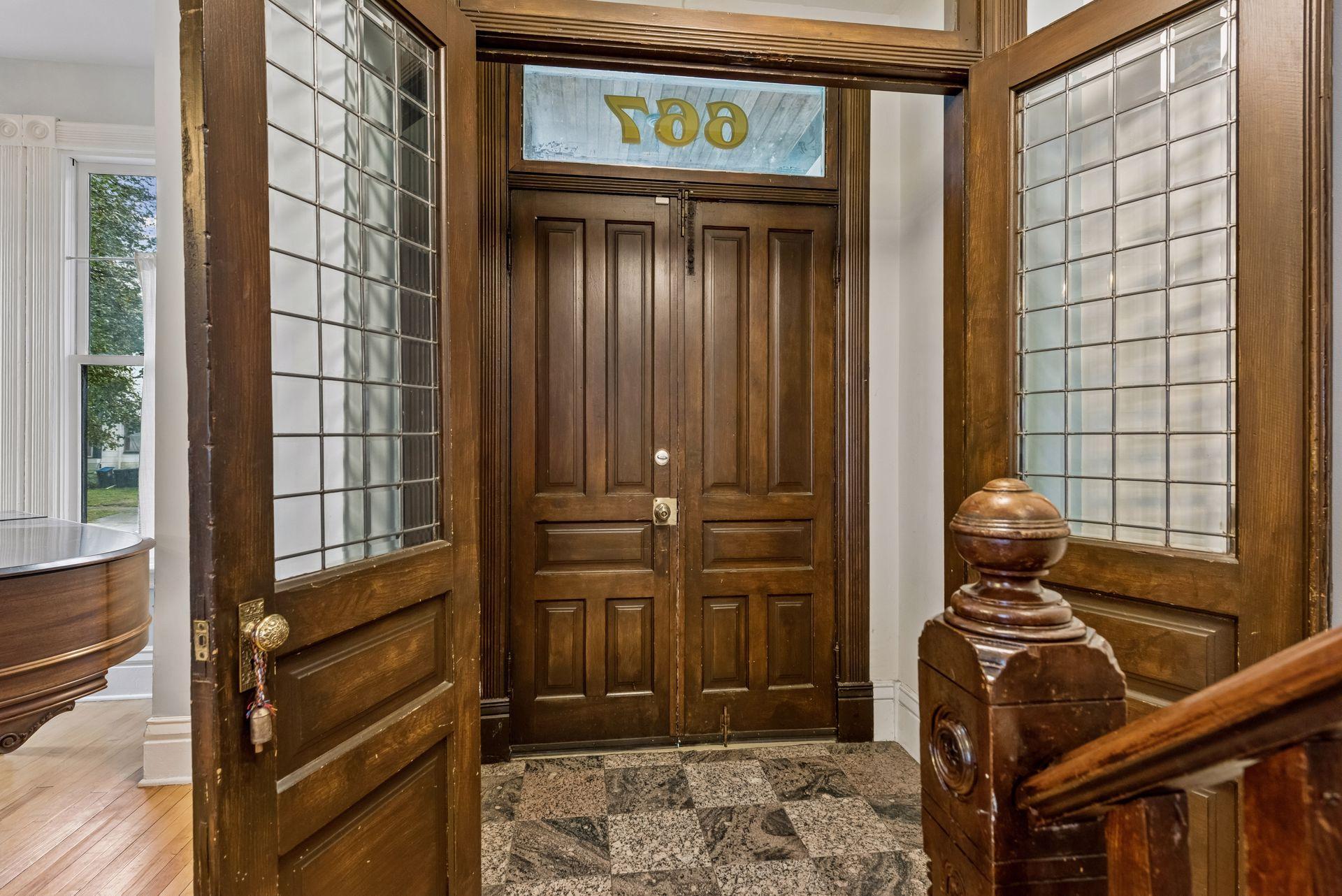 667 5th Street E Property Photo 5