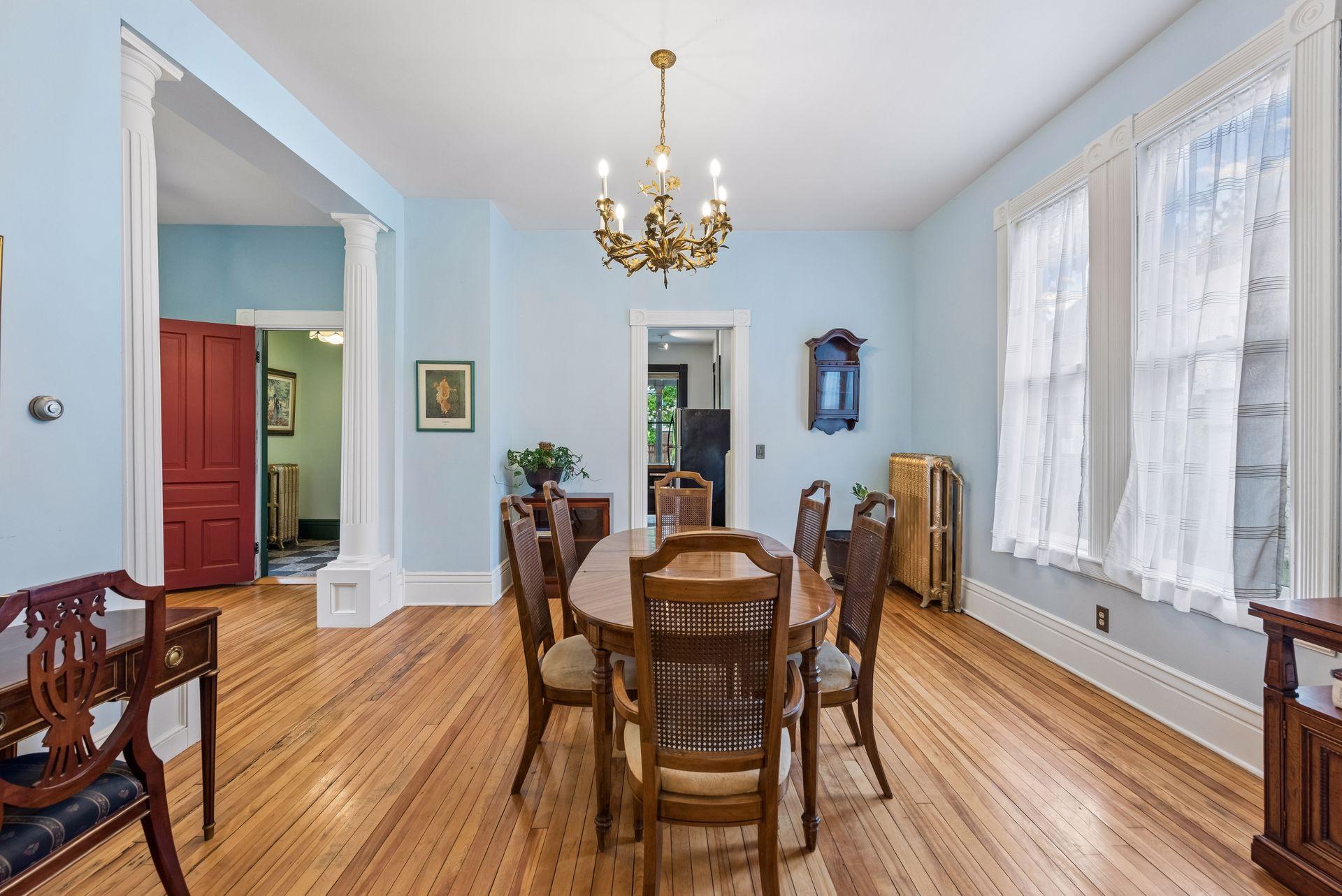 667 5th Street E Property Photo 12