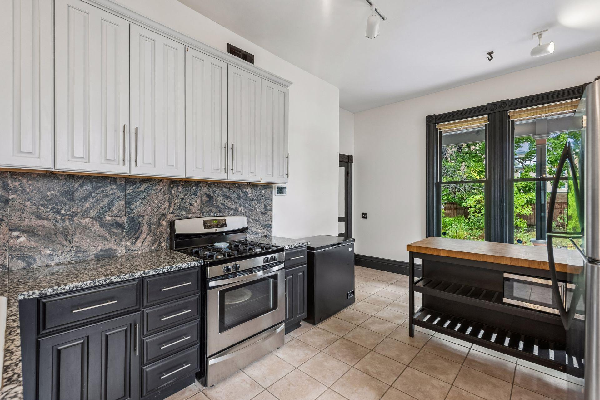 667 5th Street E Property Photo 19