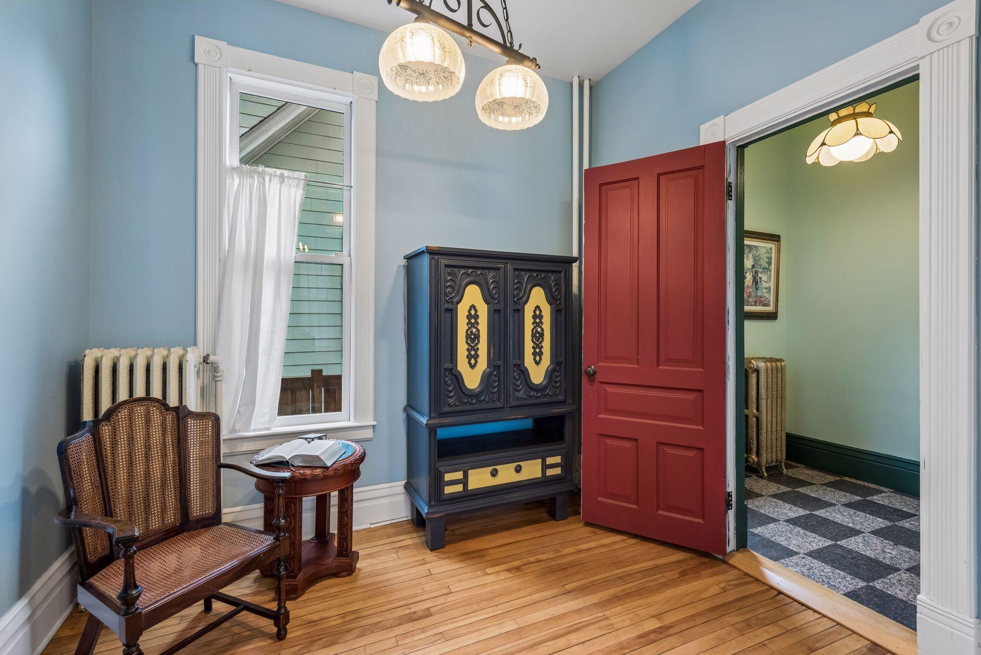 667 5th Street E Property Photo 21
