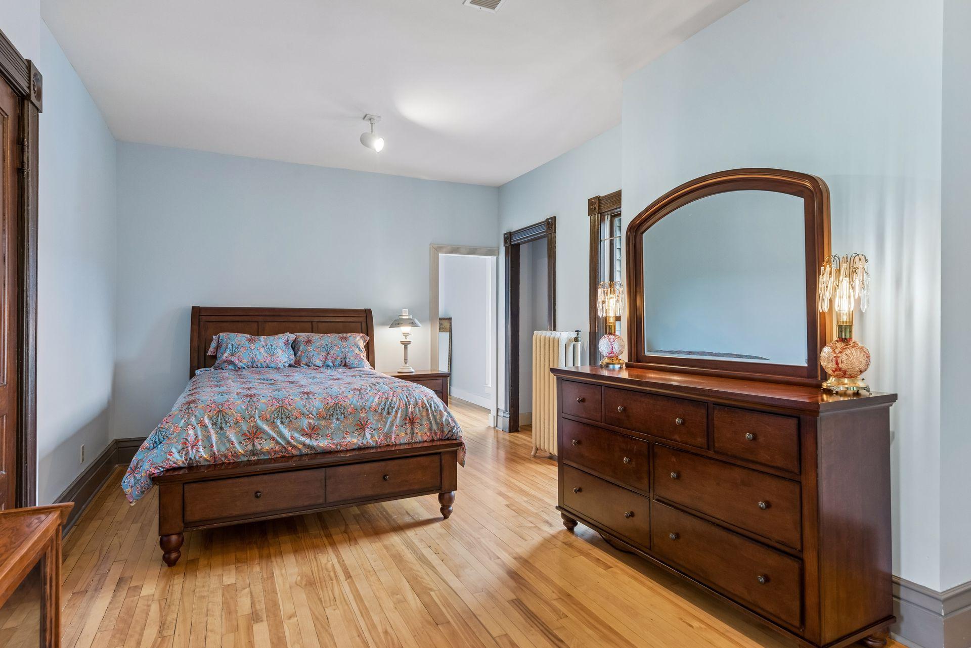 667 5th Street E Property Photo 26