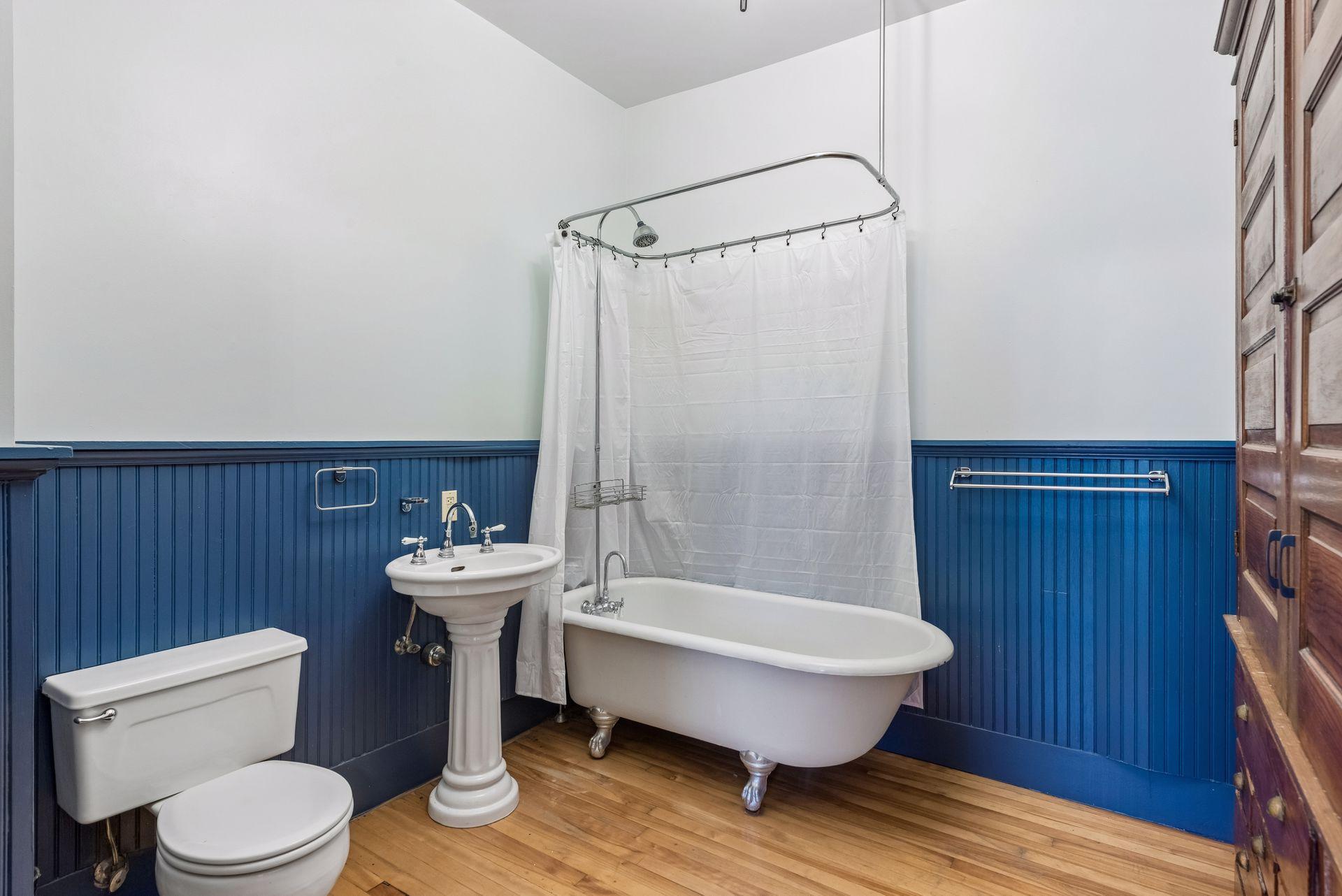 667 5th Street E Property Photo 30